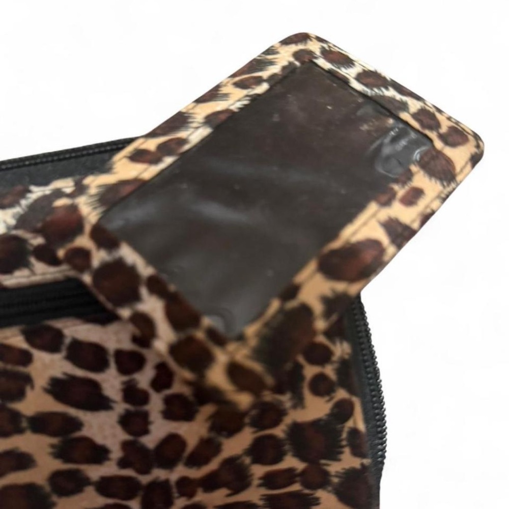 Leopard Print Wallet - Picture 5 of 9